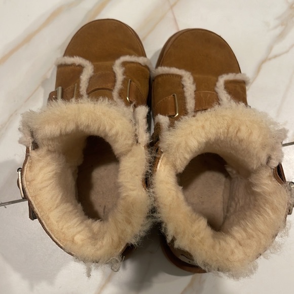 UGG mini - Picture 5 of 6